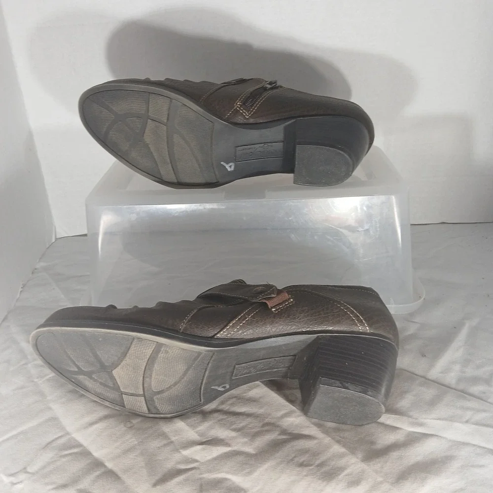 Natural Soul Booties 9.5M Brown Ruched‎ Comfort Ankle Boots Block Heel Zip